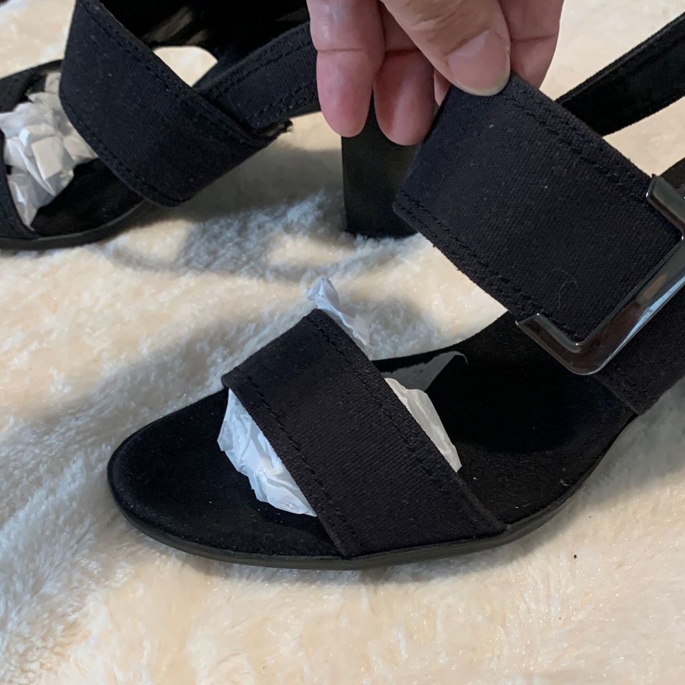 AEROSOLES Black Heeled Sandals